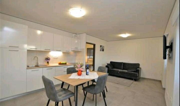 Апартаменты Apartman Bregi**** Donji Rukavac Экстерьер фото